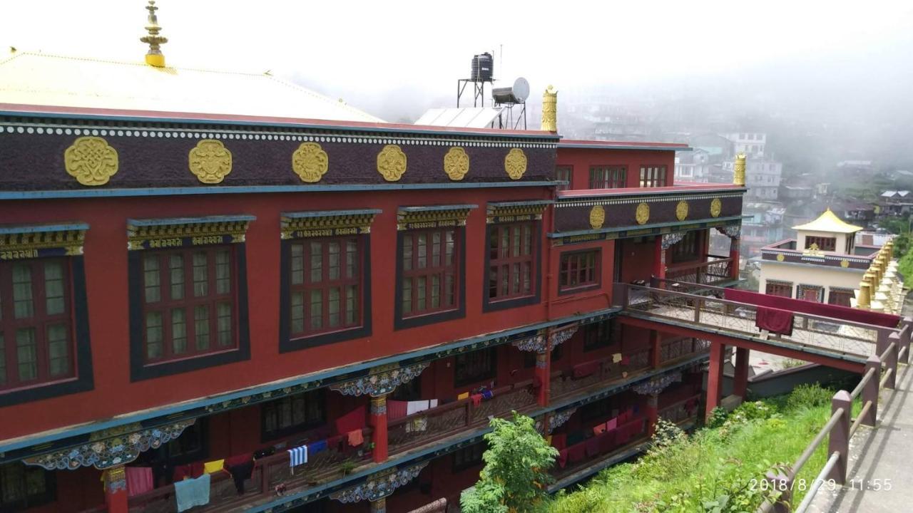 Tibet Homestay Rishop Exterior photo