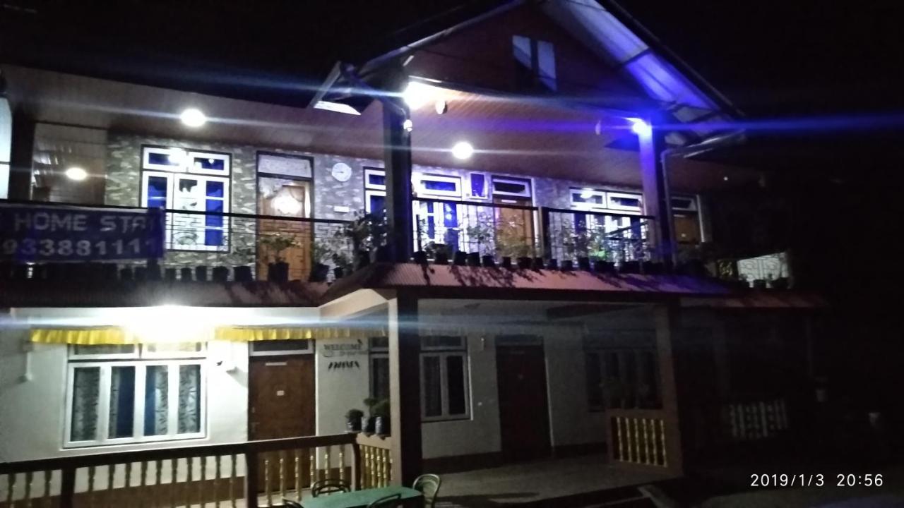 Tibet Homestay Rishop Exterior photo