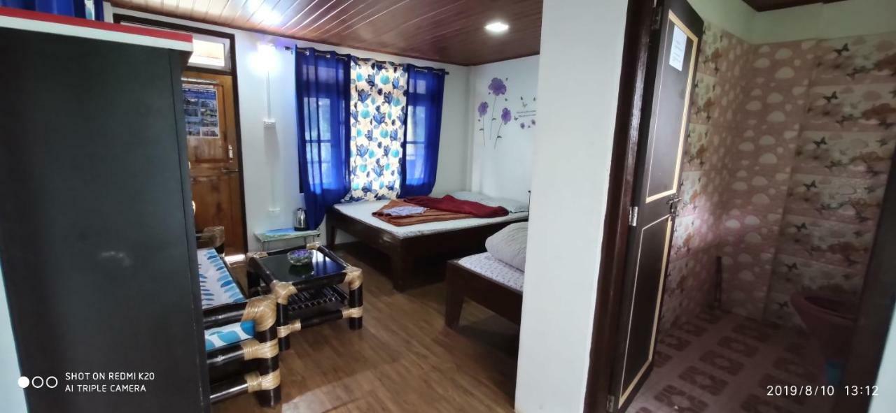 Tibet Homestay Rishop Exterior photo