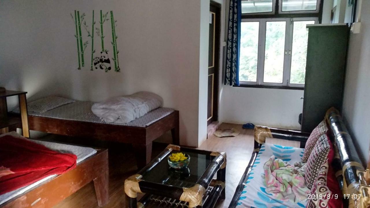 Tibet Homestay Rishop Exterior photo